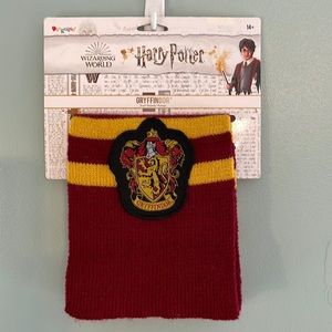 NWT Gryffindor scarf